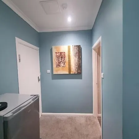 A Cosy Basement Apartment Leeds (West Yorkshire)