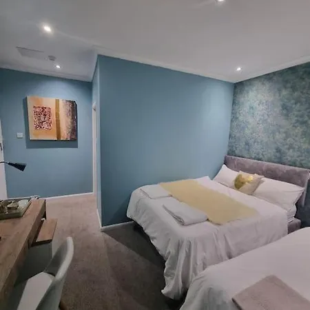Apartment A Cosy Basement Leeds (West Yorkshire)